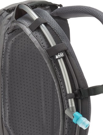 REI Co-op Link 10 L Hydration Pack 5