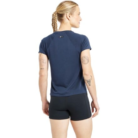 Oiselle Flyout Shirt - Women's 1