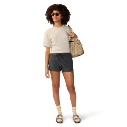 Mountain Hardwear Chill Action Shorts - Women's 3