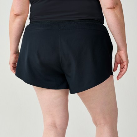 Brooks Dash Shorts - Women's 2