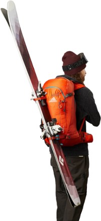 rei ski backpack