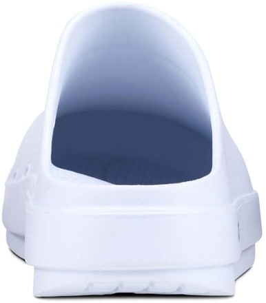 OOFOS OOCloog Clogs 2