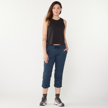 The North Face Aphrodite 2.0 Capri Pants - Women's 3
