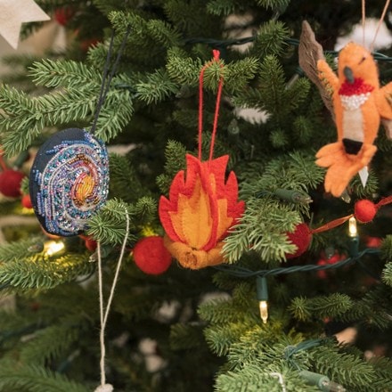 Craftspring Campfire Tales Ornament 4