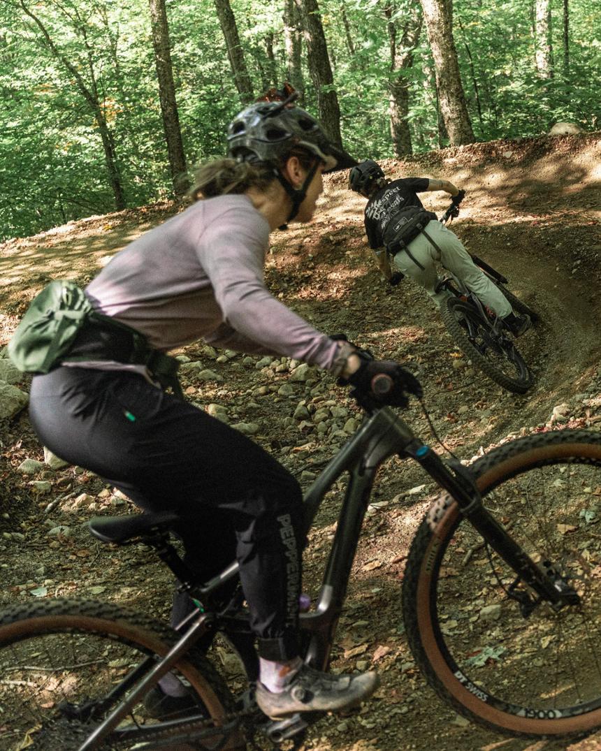 Location Image for MTB Signature Bike Pants - Women's
