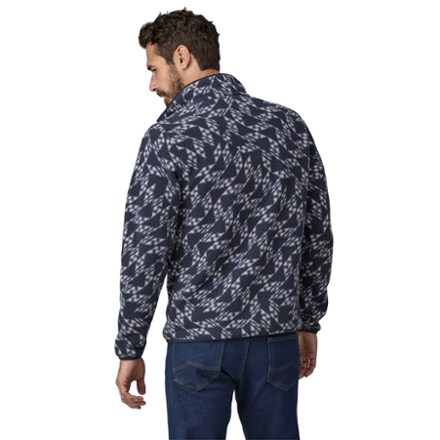 Patagonia 라이트웨이트 신칠라 스냅티 플리스 풀오버