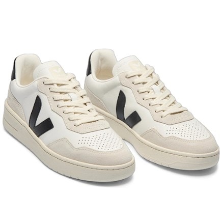 VEJA V-90 Shoes - Men's 1