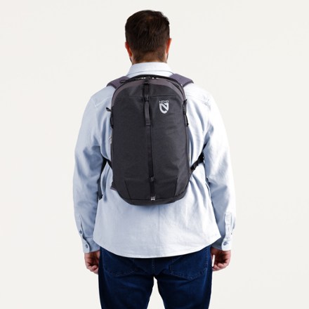 NEMO Vantage 26 L Endless Promise Daypack 7