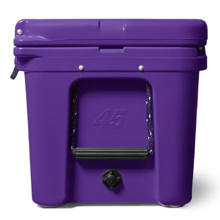 YETI Tundra 45 Cooler 2