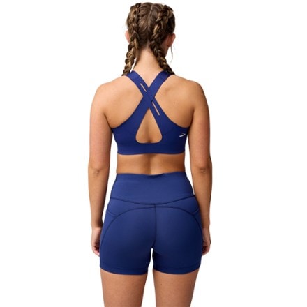 Brooks Crossback 2.0 Sports Bra 7
