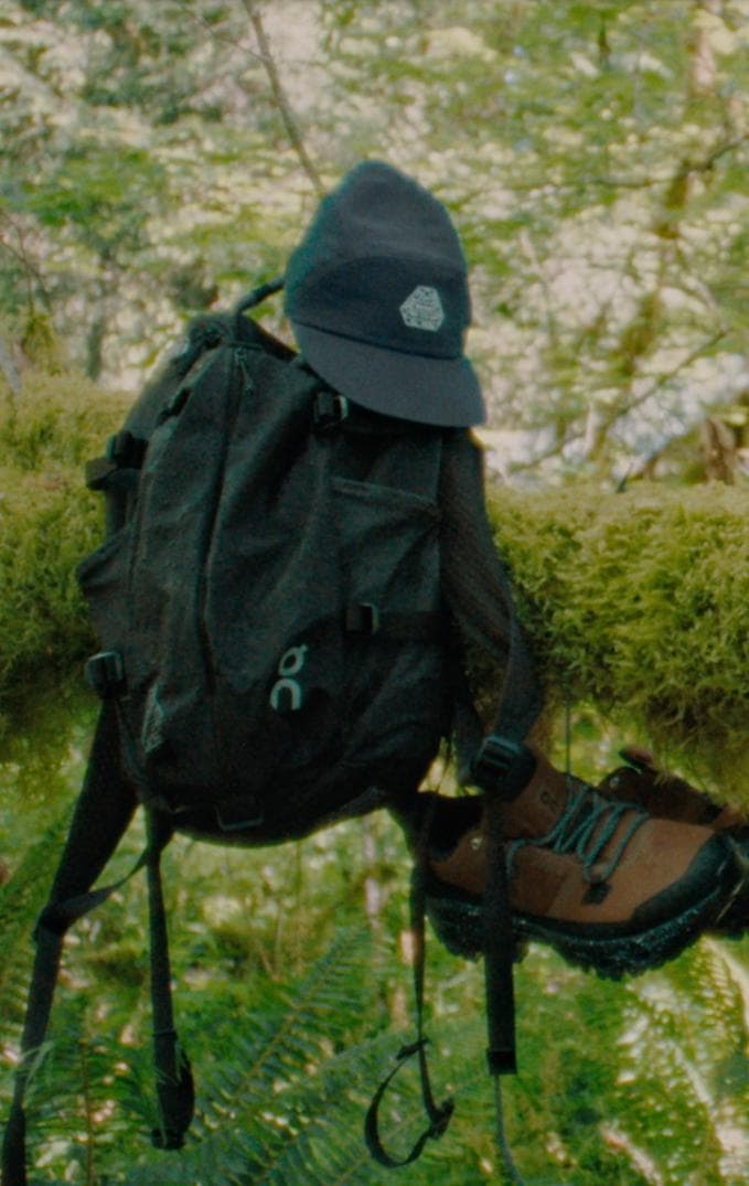 Location Image for On x BEAMS x REI Co-op Speed Pack 18 L