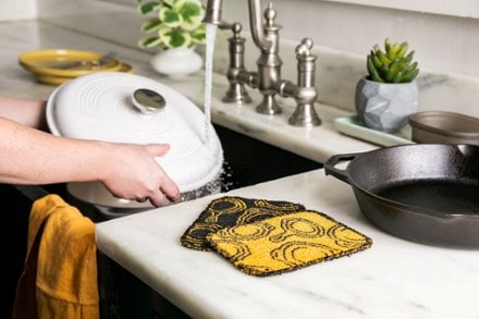 Location Image for Everyday Scrub Cloths - Package of 2