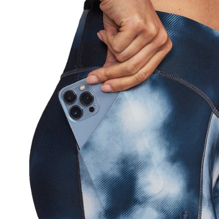 Janji Pace 5" Shorts - Women's Phone not included. 