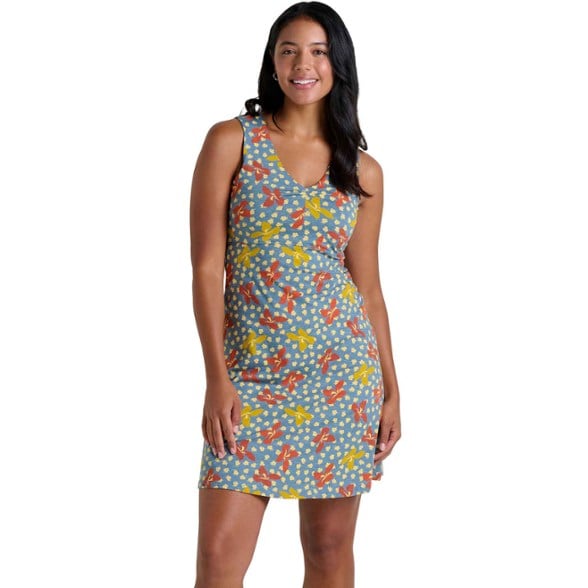 On Body Image of color North Shore Lily Print