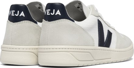VEJA V-10 B-Mesh Shoes - Men's 2