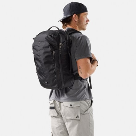 Matador 30 L Carry-On Travel Pack 3