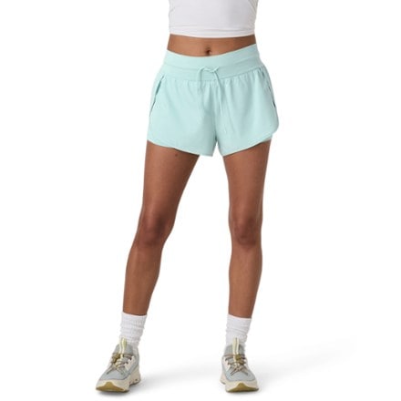 Vuori Daily Speed Shorts - Women's 1