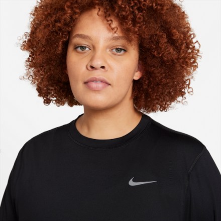 Nike Element Crew Shirt - Women's Plus Sizes 2