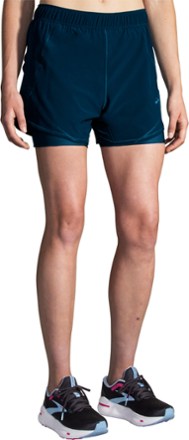 Brooks Chaser 5" 2-In-1 Shorts - Women's 1