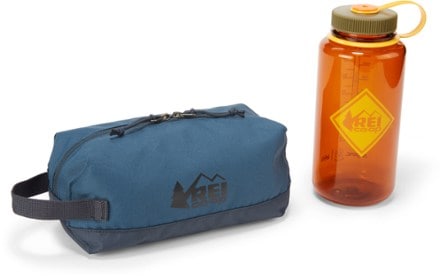 REI Co-op Roadtripper Pod - Small 32 fl. oz. water bottle shown for size reference only; not included (SARAGASSO SEA)
