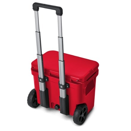 YETI Roadie 32 Wheeled Cooler 4