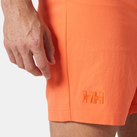 Helly Hansen Tofino Solen 6" Shorts - Men's 5