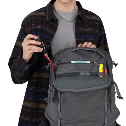 Osprey Axis Earth Pack 24 7