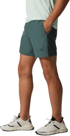 Mountain Hardwear Shade Lite Shorts - Men's 7" inseam 3