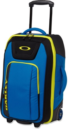 oakley wheeled luggage