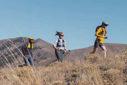 Location Image for Swiftland Grid Running Top - Women's