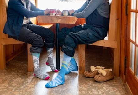 Darn Tough Yeti Over-the-Calf Midweight Ski and Snowboard Socks - Women's 4