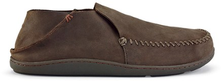 olukai slip on shoes