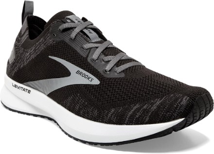 brooks sneaker outlet