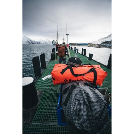 Black Diamond Mission 100 L Duffel Bag 8
