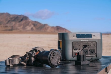 BioLite BaseCharge 600+ Portable Power Station 7