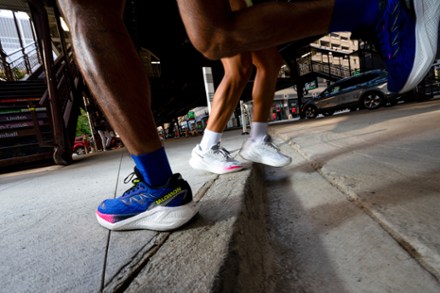 Location Image for Aero Glide 4 Road-Running Shoes - Men's