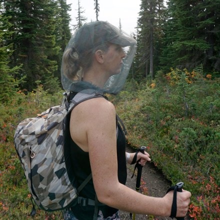 Sawyer Treatable Mosquito Head Net 4