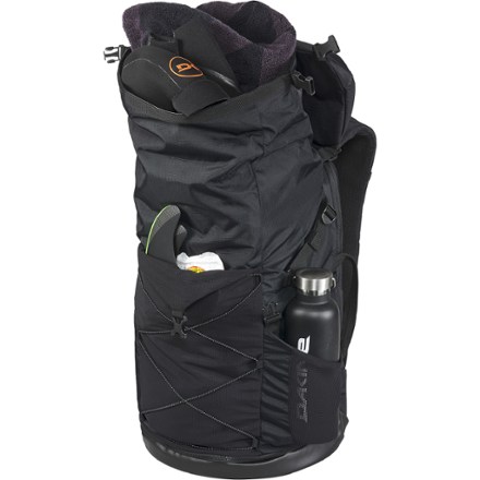 DAKINE Mission Surf DLX Wet/Dry Rolltop Pack - 40 L 2