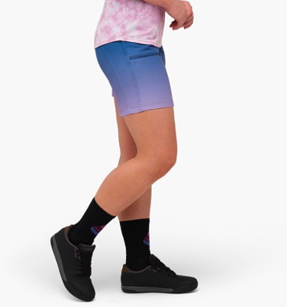 SHREDLY Limitless Stretch Waistband High-Rise Bike Shorts - Women's 8