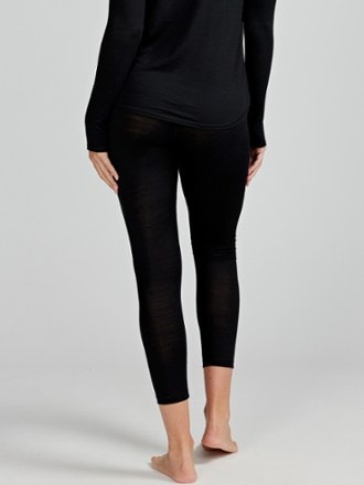 Lightweight Base Layer Bottom (8825)