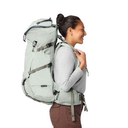 YETI Skala 50 L Pack - Women's 5