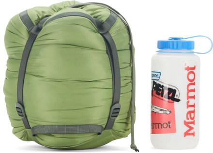 Marmot Trestles Elite Eco 30 Sleeping Bag - Women's Plus Size Water bottle not included