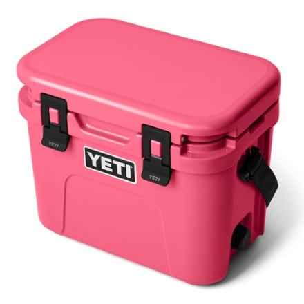 YETI Roadie 15 Hard Cooler 2
