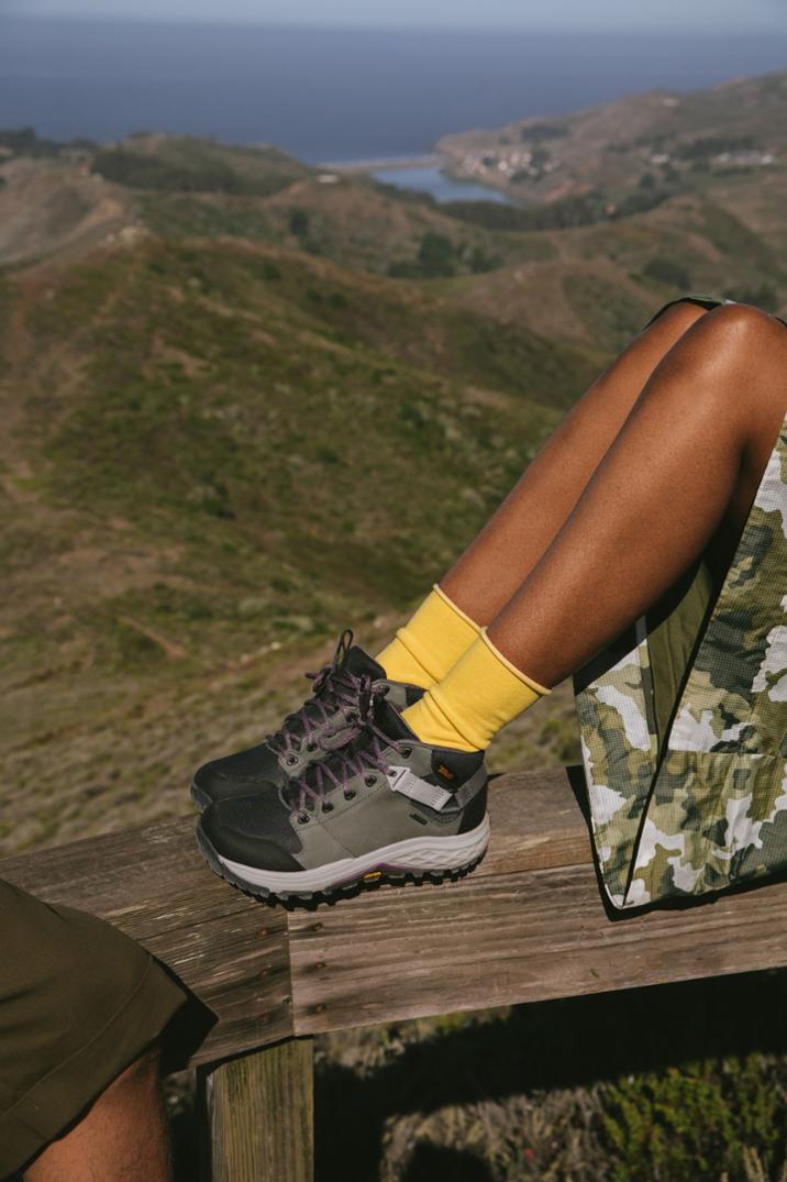 Location Image for Grandview GTX Mid Hiking Shoes - Women's