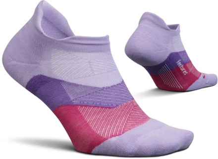 Feetures Elite Max Cushion No-Show Tab Socks 1