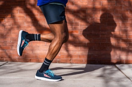 Altra Escalante 4 Road-Running Shoes - Men's 7