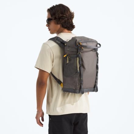 The North Face U-Camp Daypack - 20 L 2