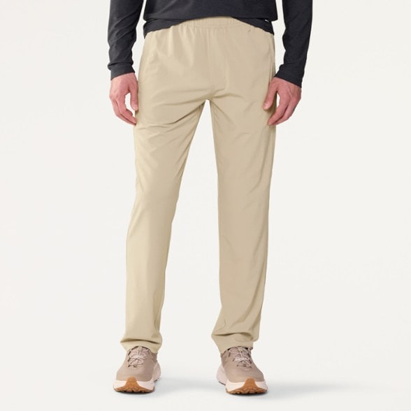 Model info: Height: 6' 2" | Waist: 32" | Inseam: 32" | Wearing size: M