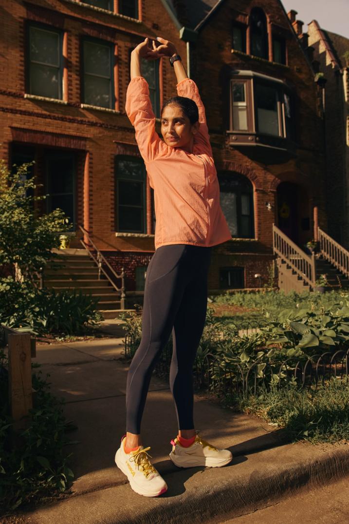 Location Image for Gaviota 6 Road-Running Shoes - Women's