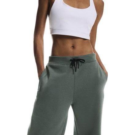 On Focus Tech Sweatpants - Women's 5